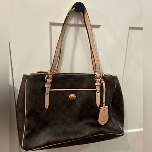 Leather Coach Brown signature logo purse, shoulder bag